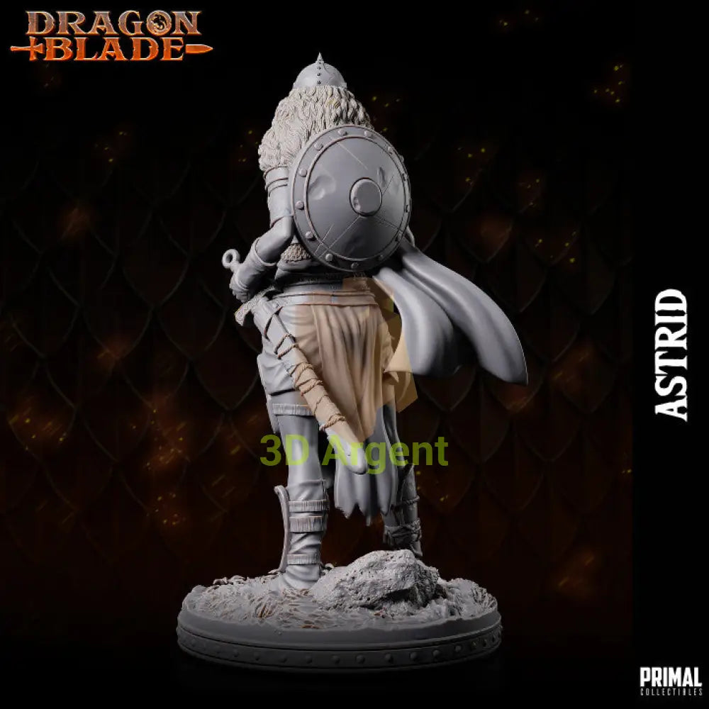 Astride Fighter Rogue – Dragonblade – Primal Collectibles Resin Mini - Toys & Games:Wargames &